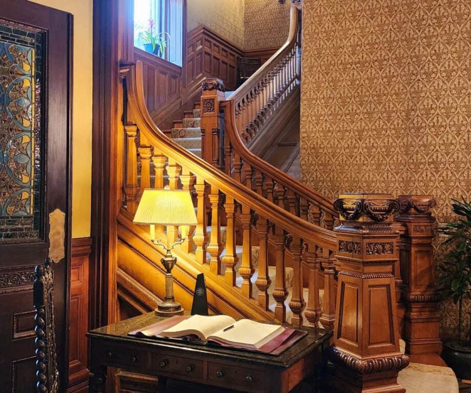 1724504984 911 5 historically rich luxury hotels in Charleston South Carolina