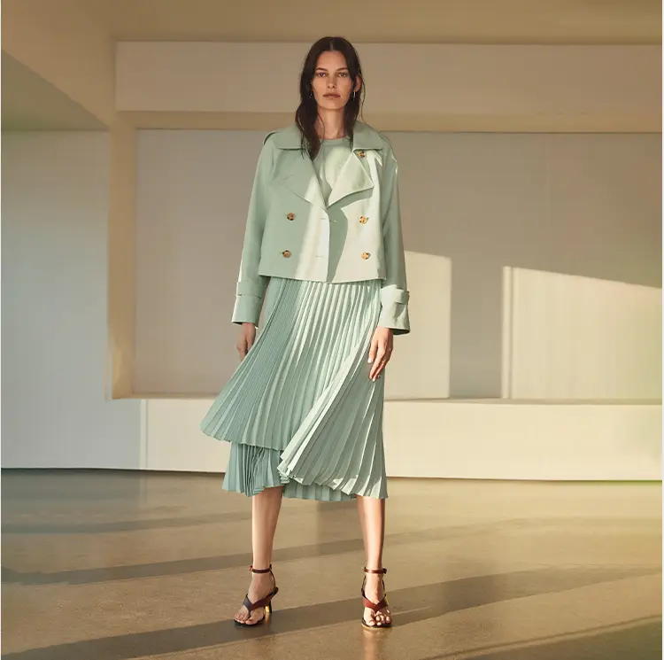 Nordstrom founders offer $23 per share to take the department store private 2 Nordstrom founders offer 23 per share to take the department
