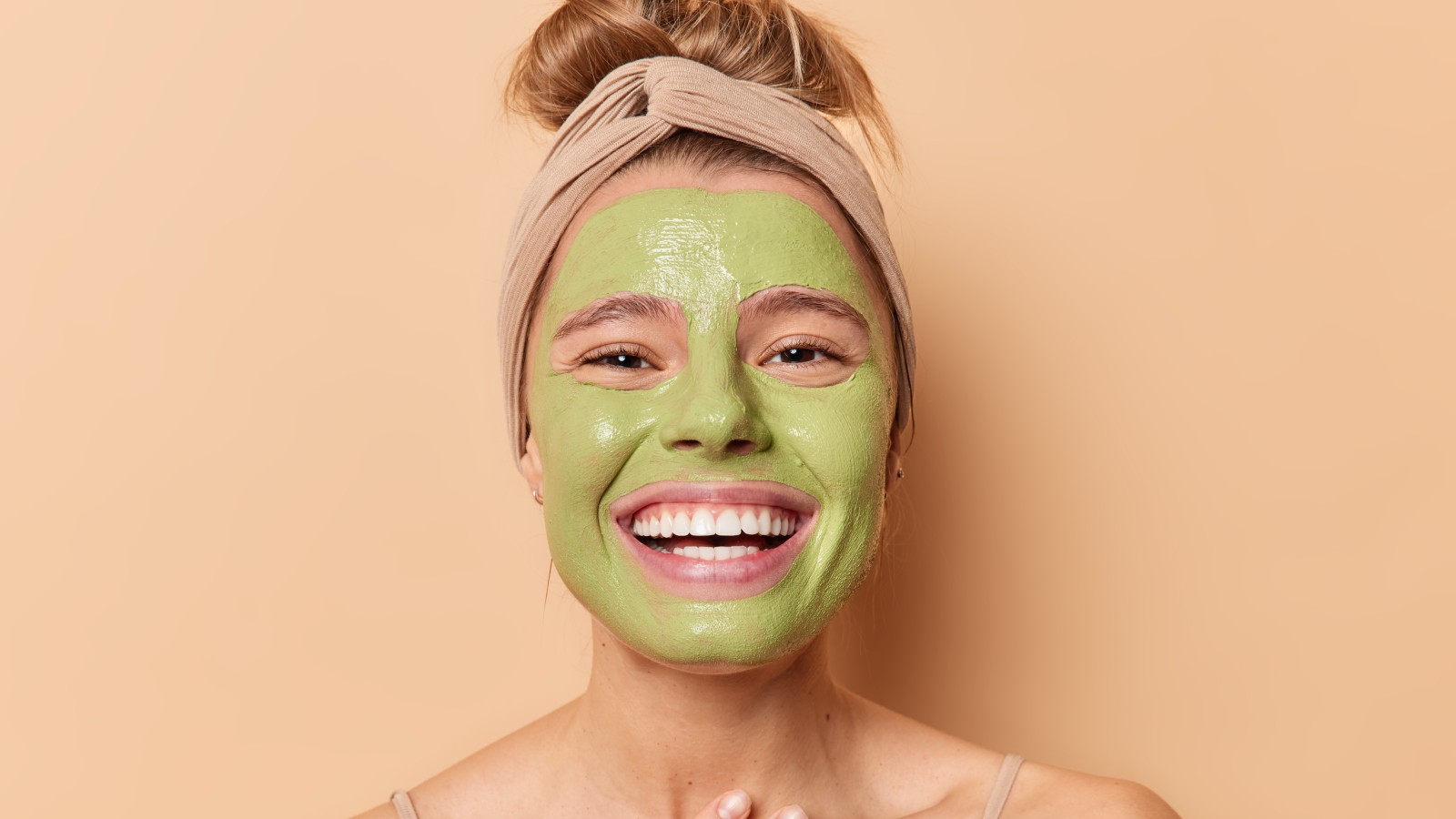 A woman with cardamom facepack