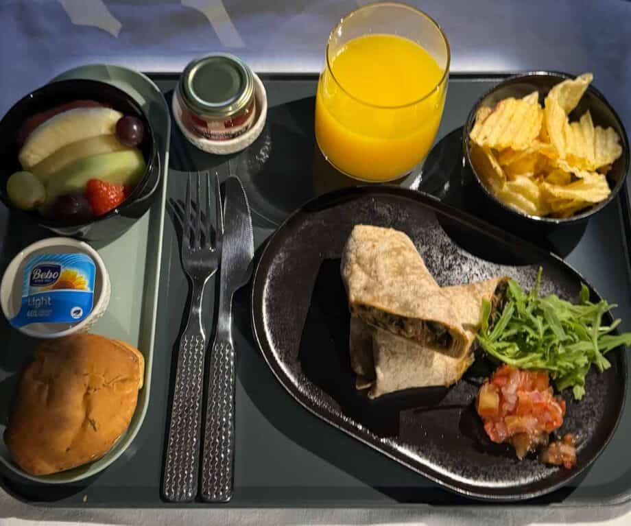 1729177797 888 Our vegan business class experience with Etihad Airways