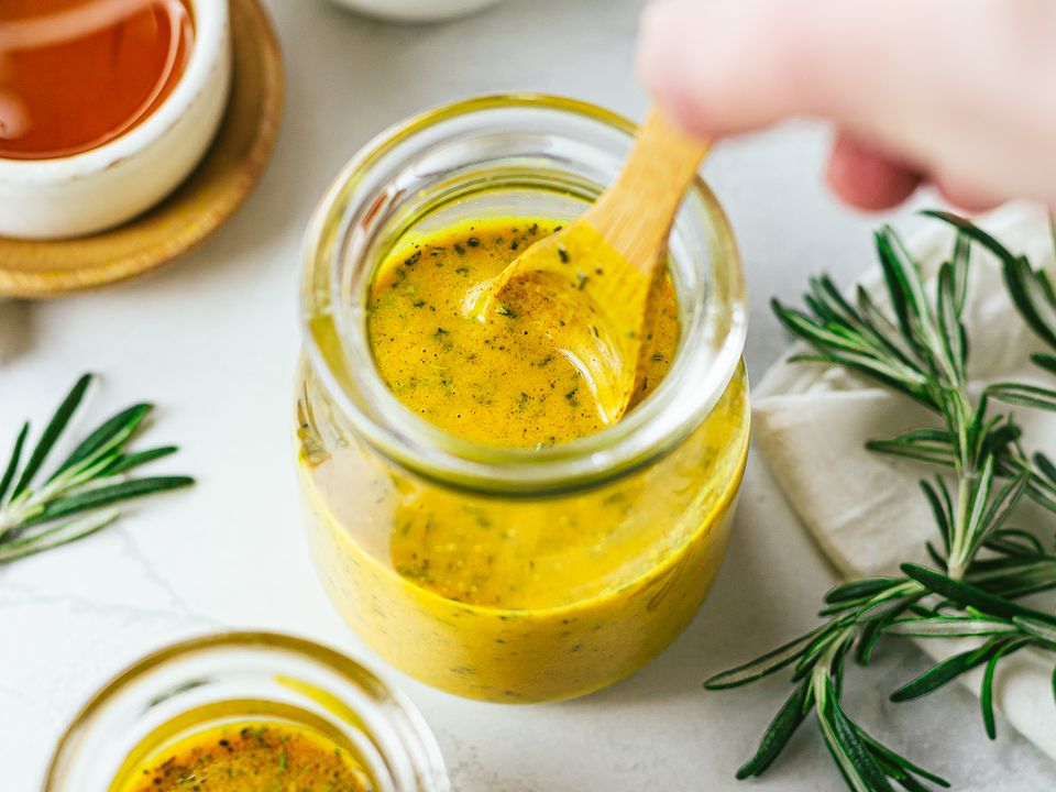 anti inflammatory salad dressing with turmeric ac97a9ab38726e37590871386f28b53a 960 q60
