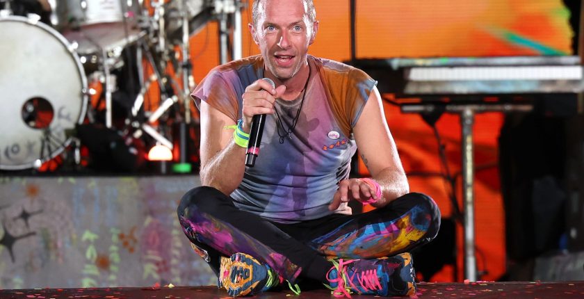 Chris Martin of Coldplay performs onstage at Rose Bowl Stadium on September 30, 2023 in Pasadena, California.