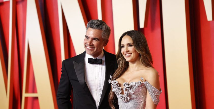 Jessica Alba Files For Divorce From Husband Cash Warren