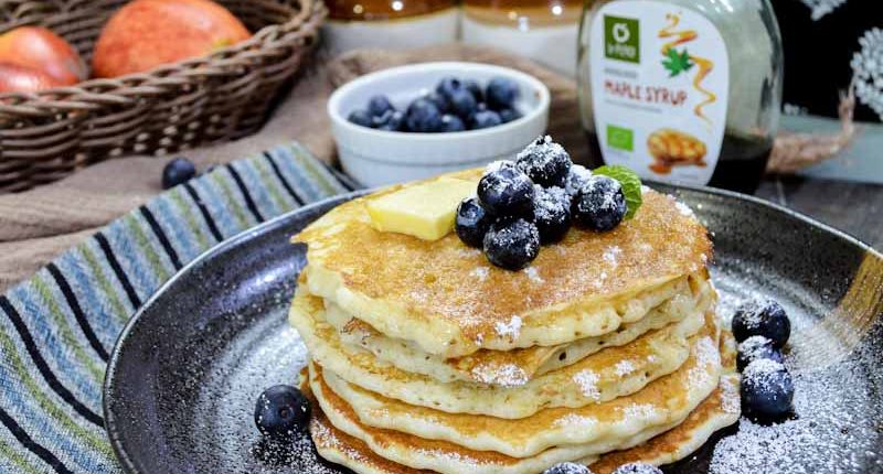 Super Soft Buttermilk Pancakes - Breakfast